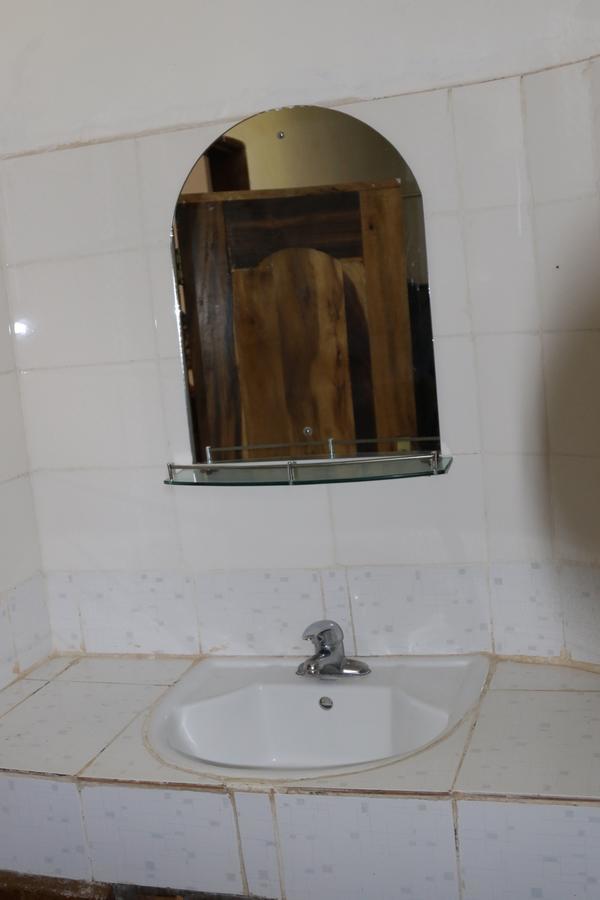 Neneu Hotel Moshi Zewnętrze zdjęcie