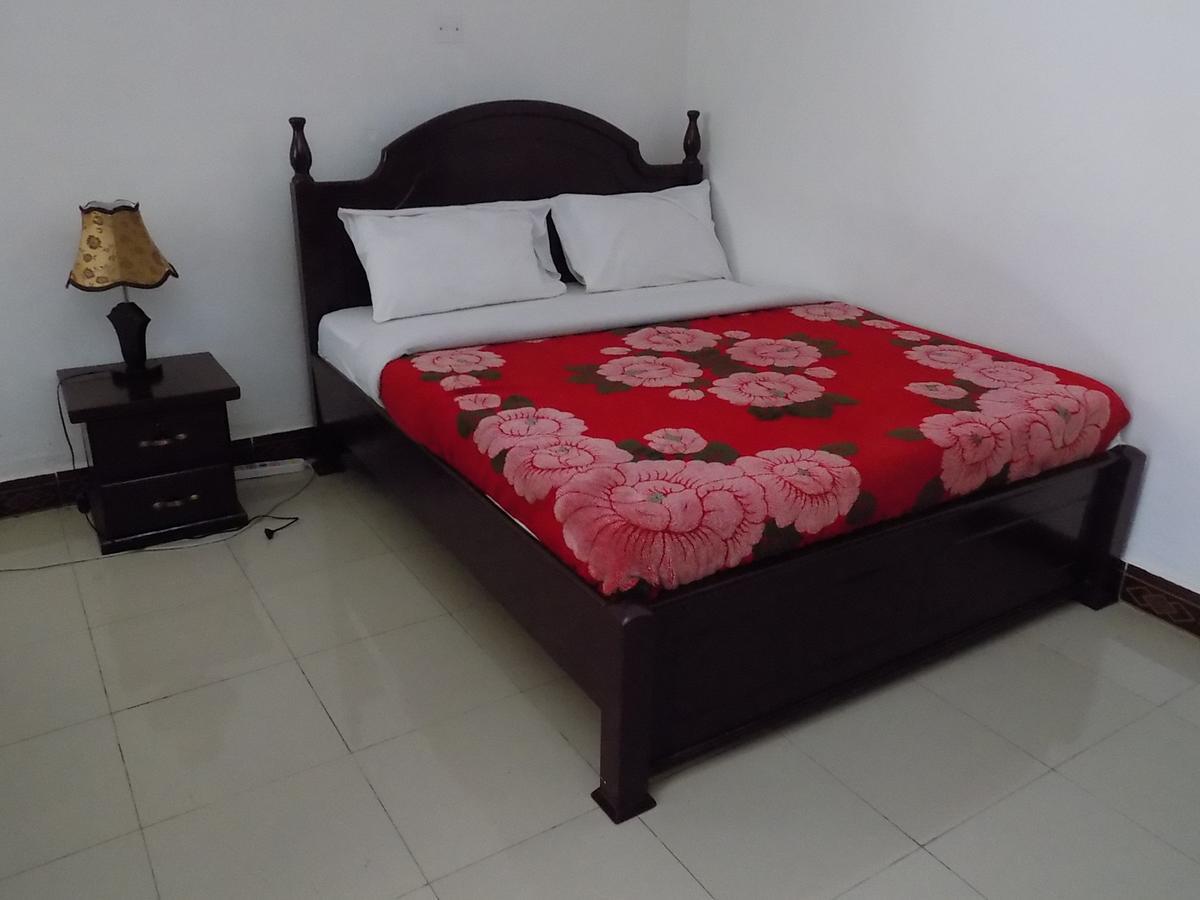 Neneu Hotel Moshi Zewnętrze zdjęcie
